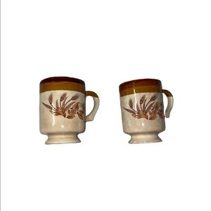 2 Boho Footed Ceramic Mid Century Modern Mugs Stoneware‎ Wheat Pattern